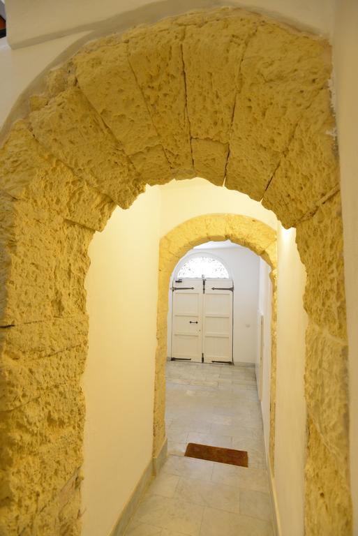 Izzhome Light كالياري المظهر الخارجي الصورة